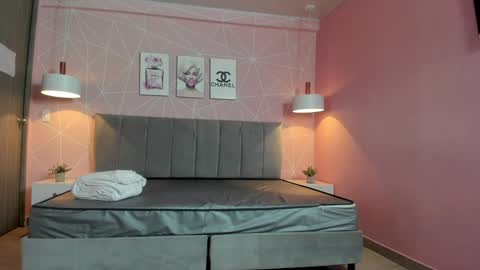 Snapshot of zara__sweet chatting on February 6, 12:16 pm Zara Sweet online show from February 6, 12:16 pm