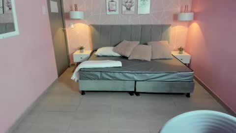 Snapshot of zara__sweet chatting on February 10, 12:39 pm Zara Sweet online show from February 10, 12:39 pm