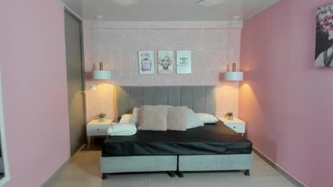 Snapshot of zara__sweet chatting on October 6, 12:46 pm Zara Sweet online show from October 6, 12:46 pm