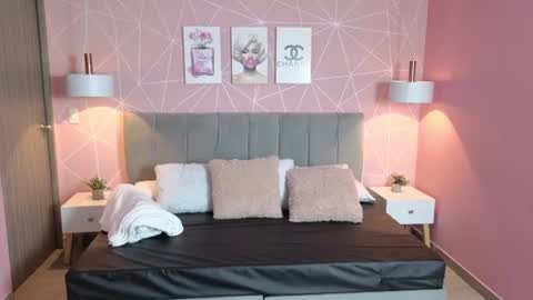 Snapshot of zara__sweet chatting on July 22, 5:05 pm Zara Sweet online show from July 22, 5:05 pm