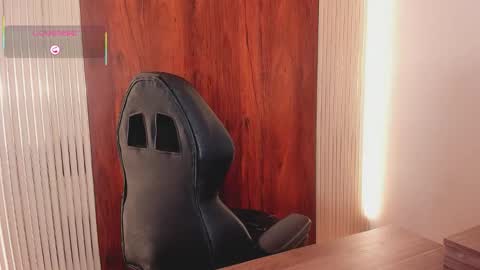 Zara online show from November 13, 1:43 pm