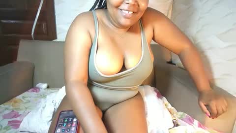 Snapshot of zara_dane chatting on September 29, 6:40 am Zara Dane online show from September 29, 6:40 am