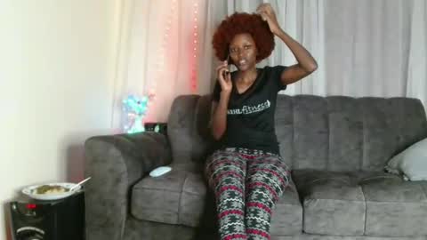 Snapshot of zara_lae chatting on September 19, 10:38 am nicky online show from September 19, 10:38 am