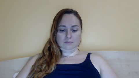 Snapshot of zara_red chatting on July 21, 9:22 am Kate. if im not here im here foxy red333 online show from July 21, 9:22 am