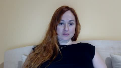 Snapshot of zara_red chatting on July 30, 11:42 am Kate. if im not here im here foxy red333 online show from July 30, 11:42 am