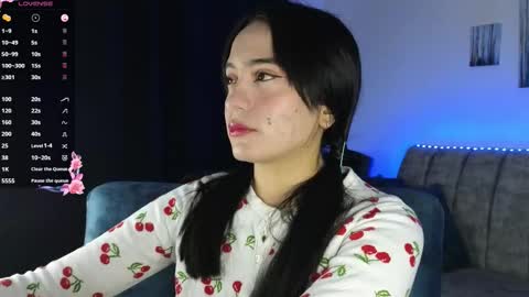 Snapshot of zaradames_ chatting on November 9, 3:05 am zaradames_ online show from November 9, 3:05 am