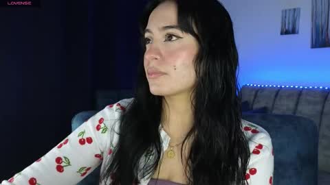 Snapshot of zaradames_ chatting on November 16, 2:28 am zaradames_ online show from November 16, 2:28 am