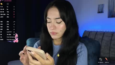 Snapshot of zaradames_ chatting on November 24, 3:17 am zaradames_ online show from November 24, 3:17 am