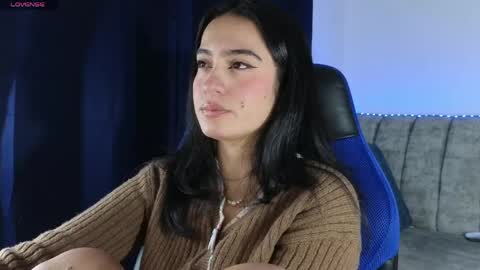 Snapshot of zaradames_ chatting on April 24, 3:09 am zaradames_ online show from April 24, 3:09 am