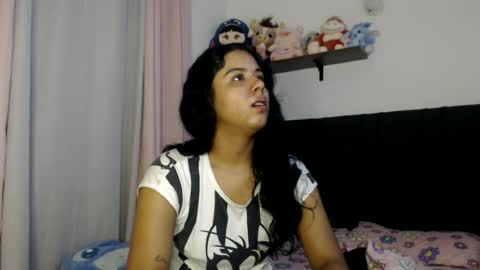 Snapshot of zarah_v chatting on June 27, 10:09 am Fernanda online show from June 27, 10:09 am
