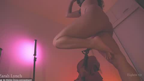 Miss Lynch   Next show  2911 online show from April 6, 4:46 am