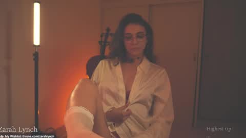 Miss Lynch   Next show  2911 online show from April 26, 2:20 am