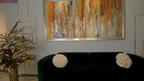 Zara  online show from April 22, 4:04 am