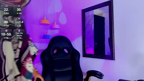 Zara Lim  online show from December 9, 3:22 pm