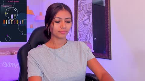 Zara Lim  online show from December 13, 12:50 pm