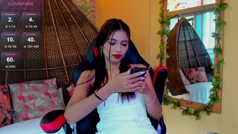 Zara Lim  online show from December 18, 6:14 pm