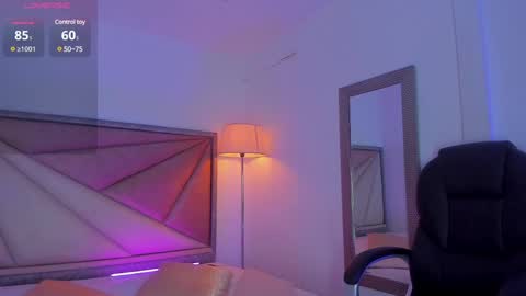 Zara Lim  online show from February 19, 12:33 pm