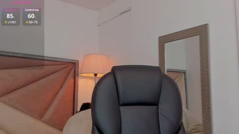 Zara Lim  online show from March 11, 12:06 pm