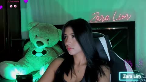 Zara Lim  online show from September 15, 3:56 pm