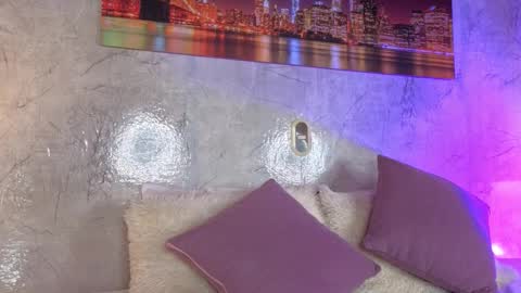 ZaraQuiinn online show from February 18, 2:24 pm