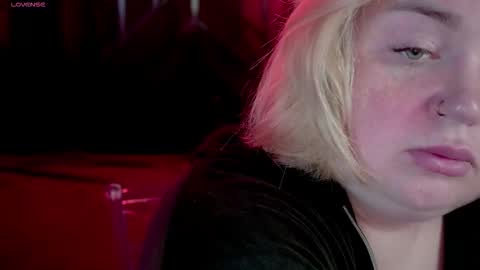 Lola online show from November 16, 1:39 pm