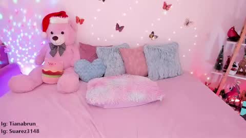 Snapshot of zaratorres_ chatting on December 29, 2:31 pm Zara online show from December 29, 2:31 pm
