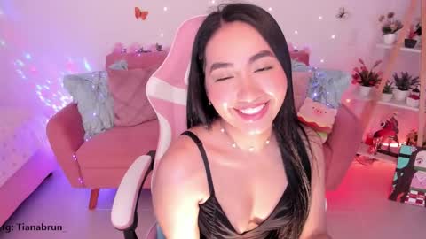 Snapshot of zaratorres_ chatting on September 23, 12:19 pm Zara online show from September 23, 12:19 pm