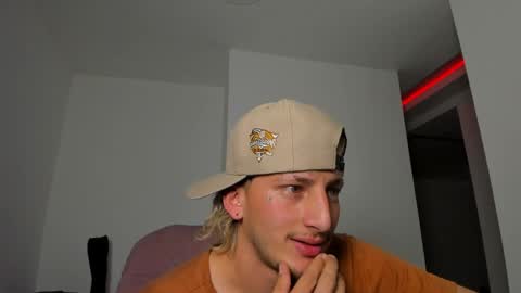 Zarcoo online show from April 6, 4:46 am