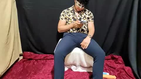 ZarfhHot online show from May 9, 1:22 am