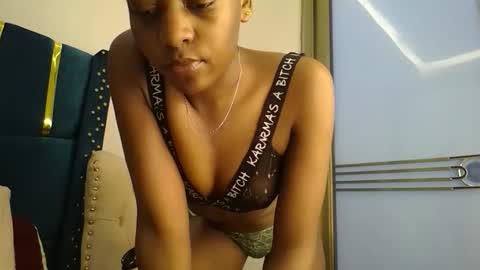 zariah online show from April 21, 1:42 am