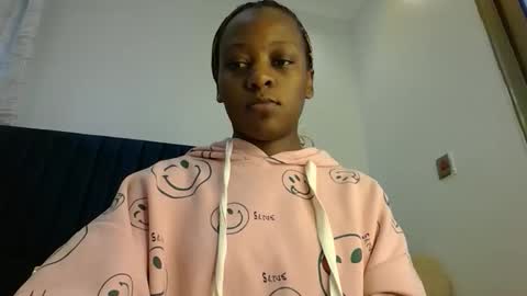 Snapshot of zariah011 chatting on April 22, 8:17 am zariah online show from April 22, 8:17 am