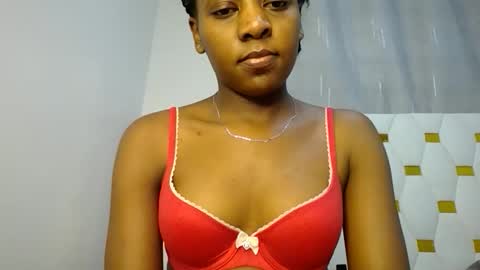 Snapshot of zariah011 chatting on May 6, 9:14 am zariah online show from May 6, 9:14 am