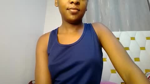 Snapshot of zariah011 chatting on May 27, 10:07 pm zariah online show from May 27, 10:07 pm