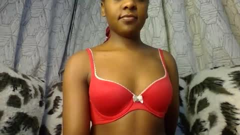zariah online show from July 29, 9:35 pm