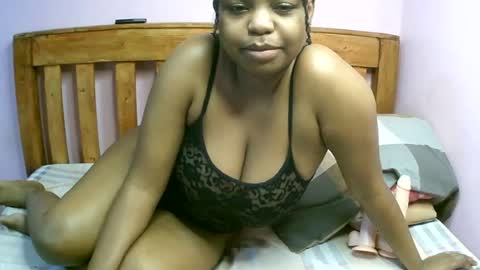 zariamonet online show from June 25, 8:02 pm