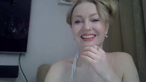 Zarina Swift online show from April 22, 4:48 am