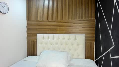 Zarina Waynne online show from March 25, 1:39 pm