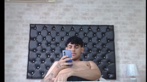 Snapshot of zaynblaze_ chatting on July 10, 2:19 pm Zayn online show from July 10, 2:19 pm