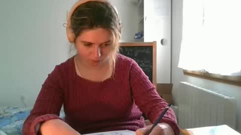 Snapshot of zazbella chatting on March 9, 8:18 am zazbella online show from March 9, 8:18 am