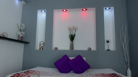 Karolyne online show from March 5, 7:05 am