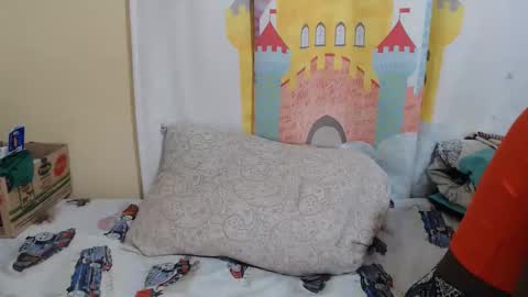 Snapshot of zeina_gen chatting on May 2, 7:41 pm flabby online show from May 2, 7:41 pm