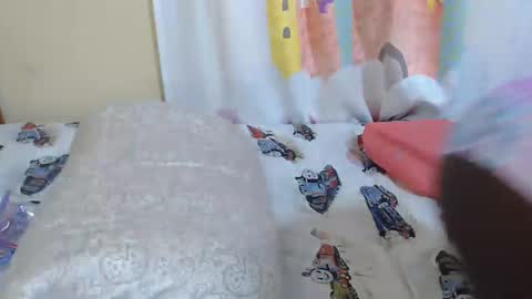 Snapshot of zeina_gen chatting on May 8, 8:52 am flabby online show from May 8, 8:52 am