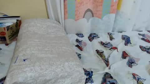 Snapshot of zeina_gen chatting on July 15, 10:42 am flabby online show from July 15, 10:42 am