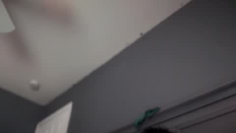 zekethefreak11853784 online show from May 4, 6:37 pm