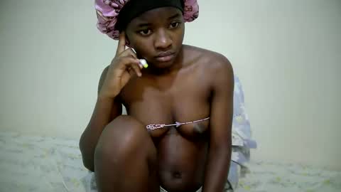 zellah online show from April 21, 9:50 pm