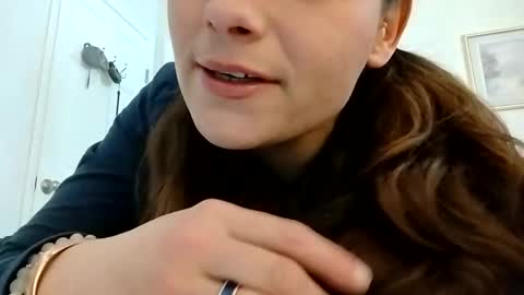 Snapshot of zellelajay2009 chatting on February 15, 7:06 pm KENDAL Kaylee online show from February 15, 7:06 pm