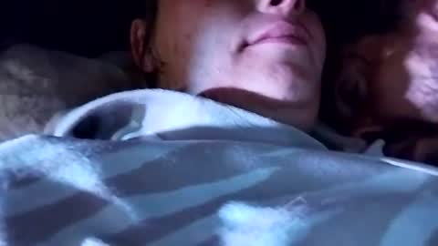 Snapshot of zellelajay2009 chatting on November 9, 10:24 am KENDAL Kaylee online show from November 9, 10:24 am