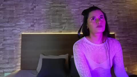 zenda_biancha online show from April 20, 11:35 am