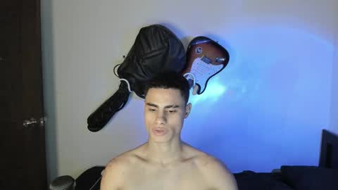 Snapshot of zenhzu chatting on December 21, 10:40 pm zenzhu online show from December 21, 10:40 pm