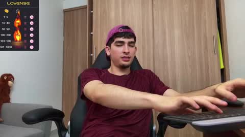 Snapshot of zenn_rush chatting on December 9, 11:26 am Zenn online show from December 9, 11:26 am